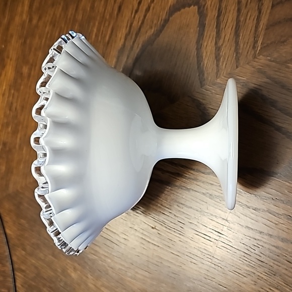 Vintage Fenton Milk Glass Silver Crest Ruffled Edge Compote/Candy Dish/Catchall - Picture 2 of 7